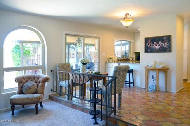 LivingRoom-Dining