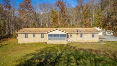 519 Hargiss Cove Rd, South Pittsburg, TN 37380 - photo 2