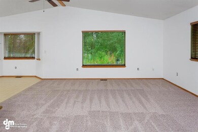 14-Living Room_DMD_7745
