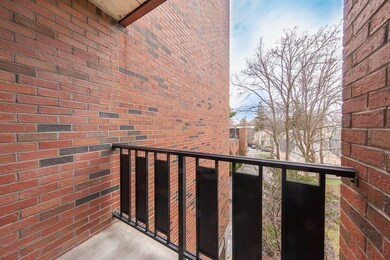 54 Concord Ave unit 203, Cambridge, MA 02138 - photo 3