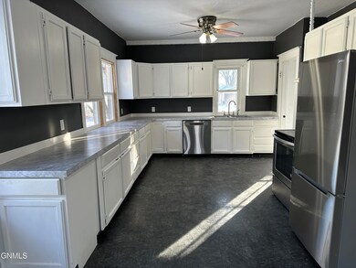 515 2nd St SW, Jamestown, ND 58401 - photo 7