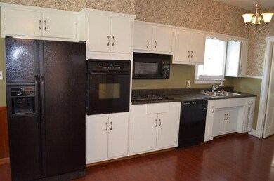 608 Beaumont Ave, Harrodsburg, KY 40330 - photo 4