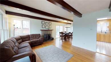 48 Rip Van Winkle Cir, Warwick, RI 02886 - photo 4