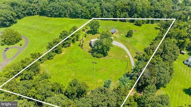 9467 Old Waterloo Rd, Warrenton, VA 20186 - photo 3