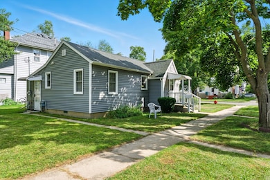 300 N Lenawee St, Durand, MI 48429 - photo 4