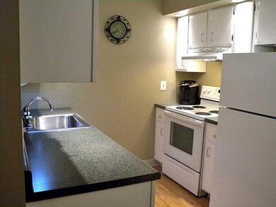 Kitchen. Whip up a quick snack or a gourmet meal i