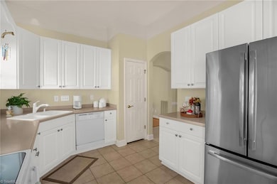 2417 Old Towne Dr, Greensboro, NC 27455 - photo 4