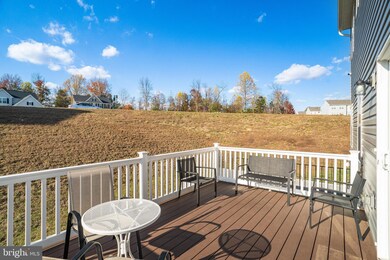 484 Bridgepoint Dr, Fredericksburg, VA 22405 - photo 5