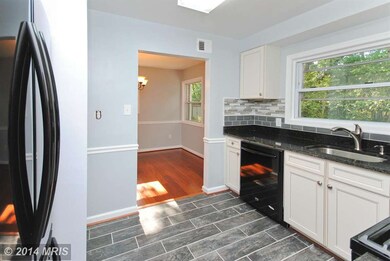 6812 Flagstaff St, Hyattsville, MD 20785 - photo 4