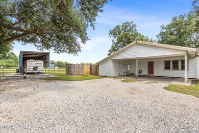 129EBroussard-7