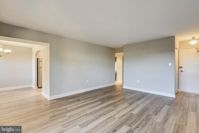 1902 Wilson Ln unit T2, McLean, VA 22102 - photo 4