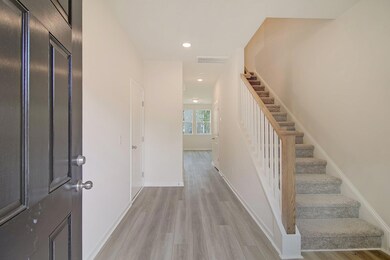 2-web-or-mls-CREM_5337 Cardinal Crest_00