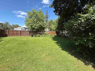 58 Crescent St, Rutland, VT 05701 - photo 4