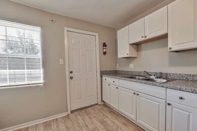 6726 Burkett St unit 3, Houston, TX 77021 - photo 6