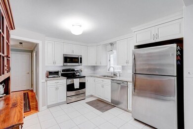 182 Perham St, West Roxbury, MA 02132 - photo 3