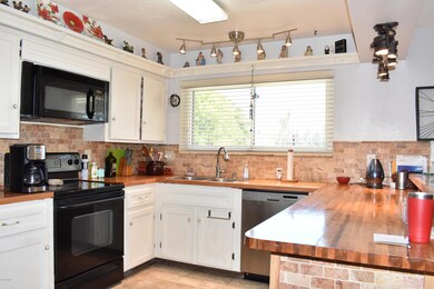 Large Open Kitchen