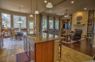 3542 Pinnacle Dr, San Antonio, TX 78261 - photo 5