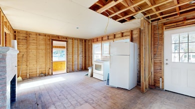 42 Jefferson St, Auburn, ME 04210 - photo 4