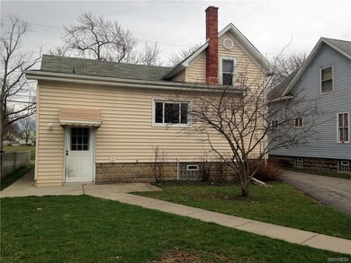 204 Stenzil St, North Tonawanda, NY 14120 - photo 2