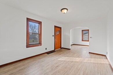 312 W 16th St, Auburn, IN 46706 - photo 6