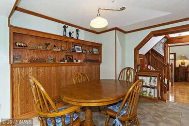 8608 Pine Meadows Dr, Odenton, MD 21113 - photo 4