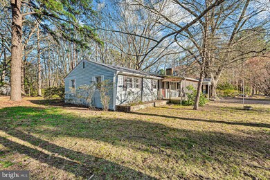 180 Rolando Dr, Colonial Beach, VA 22443 - photo 2