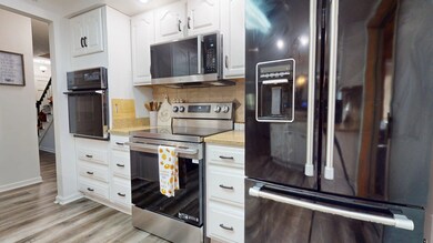 805 Morning Glory Ln, Connersville, IN 47331 - photo 6