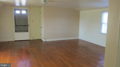 860 N Reading Rd, Ephrata, PA 17522 - photo 3