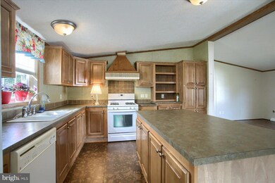 18 Meadowview Dr, New Bloomfield, PA 17068 - photo 4