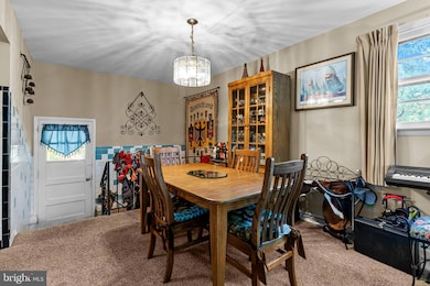 612 S Chubb Dr, Doylestown, PA 18901 - photo 5