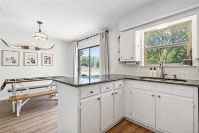 125 Bluebonnet Dr, Decatur, TX 76234 - photo 4