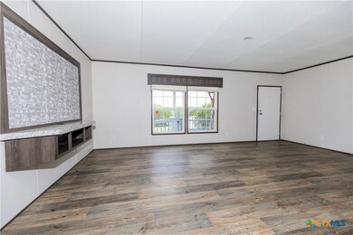 886 Greystone Dr, Copperas Cove, TX 76522 - photo 2