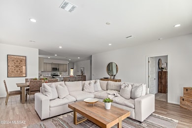 8662 W Soaptree Yucca Place, Marana, AZ 85653 - photo 6