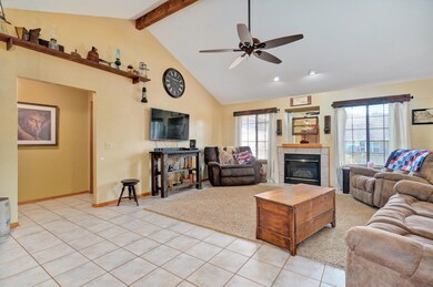 3676 W Maplewood St-1