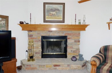 N9475 Hughes Rd, Belleville, WI 53508 - photo 7