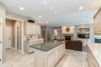 8407 Widmer Rd, Lenexa, KS 66215 - photo 5