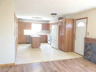 4021 E Us Highway 52, Rushville, IN 46173 - photo 7