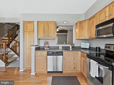 8021 Brightwood Ct, Ellicott City, MD 21043 - photo 7