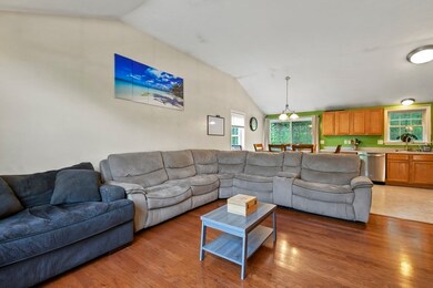 9 Whitetail Cir, Southbridge, MA 01550 - photo 4