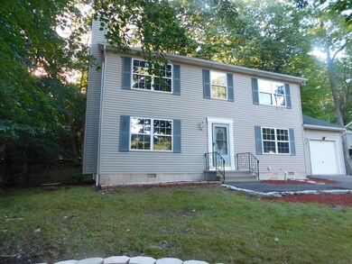 1109 Hunters Woods Dr, East Stroudsburg, PA 18301 - photo 5