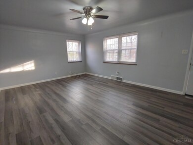 419 Sunaire Terrace, Cincinnati, OH 45238 - photo 4