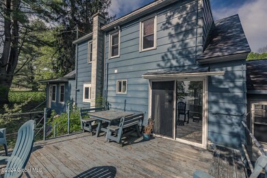 Crooked-St-Broadalbin-NY-12025-15