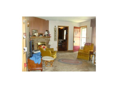 LIVING ROOM 13 X 20 WITH WB FIREPLACE, CARPET