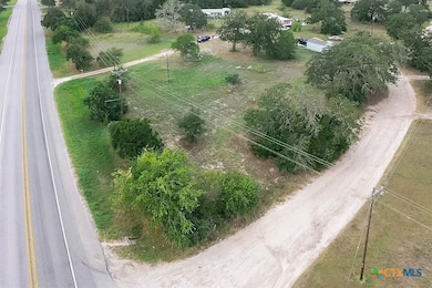 113 Hannah Rd unit A, Smithville, TX 78957 - photo 5