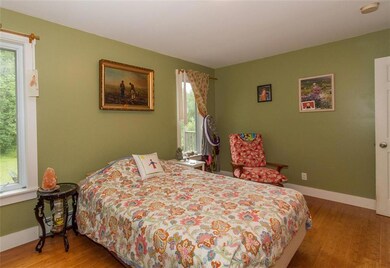 Master bedroom 1st floor w/bath suite