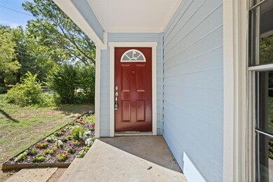 2401 W Walker St, Denison, TX 75020 - photo 2