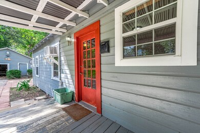 206 E Southland Ave, Alvin, TX 77511 - photo 4