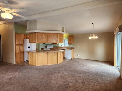 4647 Winter Ave unit 40, Klamath Falls, OR 97603 - photo 6