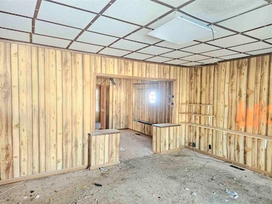 143 E School St, Anderson, IN 46012 - photo 2