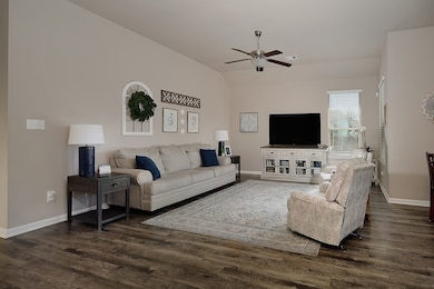 305 Brocks Ct, Montgomery, TX 77356 - photo 5